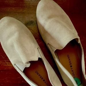 Beige/Grey Lucky Brand Loafer, size 8